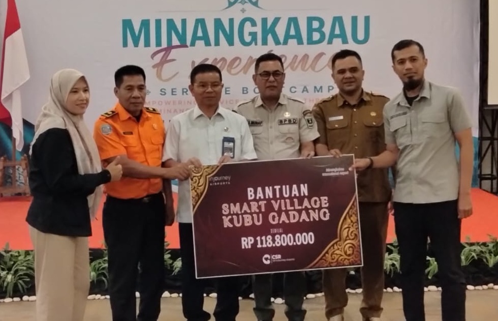 InJourney Airports memberikan bantuan senilai Rp118 juta kepada Desa Wisata Kubu Gadang, Padangpanjang, untuk mendukung pengembangan potensi wisata di daerah tersebut, Selasa (01/09/2026).