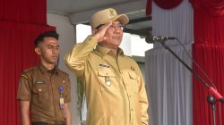 Bupati Padangpariaman John Kenedy Azis saat bertindak sebagai Inspektur Upacara, Senin (07/09/2026)