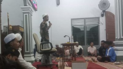 Calon Wali Nagari Lingkung Aua Timur Musmulyadi menghadiri Peringatan Maulid Nabi Muhammad SAW, sekaligus bertindak sebagai MC, Kamis (10/09/2026).