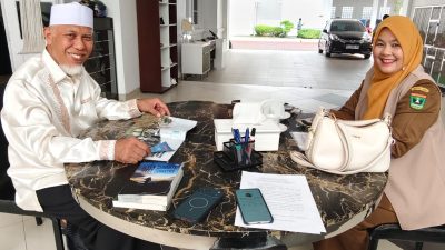 Kepala UPTD BPTSD Tuah Sakato Desi Andriani S.Pt, M.Pt saat menemui Gubernur Sumbar Mahyeldi Ansharullah di Istana Gubernur Sumbar.