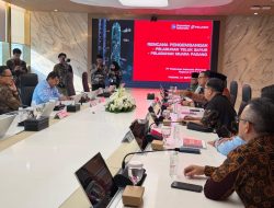 Solar Langka di Sumbar, Gubernur Temui COO Danantara Dony Oskaria