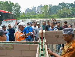 Dukung Pembangunan 1.000 Lebih Huntap di Sumbar, PT Semen Padang Bekali 36 Tukang dengan Keahlian SEPABLOCK
