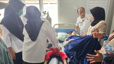 Ratusan Siswa dan Guru di Agam Keracunan Makanan