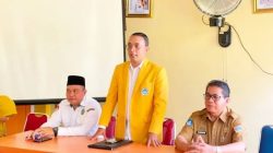 Kepala Dinas Pendidikan Kabupaten Solok Selatan Hamudis bersama Kepala Kantor Kemenag Fitriyoni dan Ketua tim Pengantaran UNP Dr. Mohammed Adri.