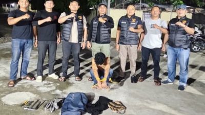 Pelaku pencurian antena parabola saat diamankan Tim URC Satreskrim Polres Pasaman Barat.