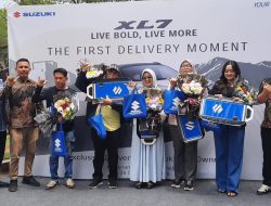 Lima Unit Suzuki XL7 Mengaspal di Sumbar, PT. Elang Perkasa Serahkan Kunci ke Pembeli Pertama
