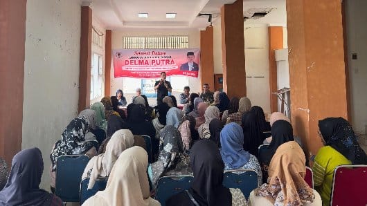 Anggota DPRD Kota Padang dari Fraksi Partai Gerindra Delma Putra, melaksanakan kegiatan Reses I Tahun 2026 di Kelurahan Pasie Nan Tigo, Jumat (04/09/2026).