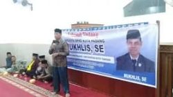 Anggota DPRD Kota Padang, Mukhlis, SE, sedang berikan sambutannya dalam reses yang diantusasi masyarakat di Kecamatan Koto Tangah, Kota Padang.