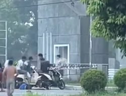 Rekaman Video Penganiayaan di Gerbang Fekon Unand, Viral di Medsos