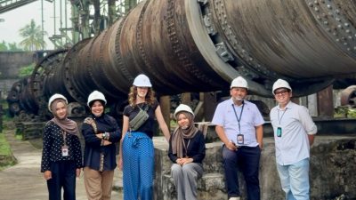 Cari Jejak Leluhur, Bawa Marlou Geraedts Kunjungi Pabrik Indarung I