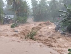 Breaking News Banjir Ancam Padang, Sirene EWS Berbunyi, Warga Dievakuasi