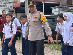 Perhatikan Keselamatan Pelajar, Kapolres Turun Langsung Atur Lalu Lintas 