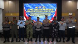 Kapolresta Padang Kombes Pol. Apri Wibowo saat memimpin Apel Gelar Pasukan Operasi Patuh Singgalang di Aula Polresta Padang, Senin (26/10/2026).