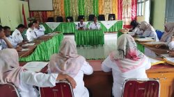 Kasi Bimas Kantor Kementerian Agama Kabupaten Solok Selatan H. Syaiful Anwar, S.Sos.I, M.Sos saat memimpin rapat persiapan MTQN Tingkat Solok Selatan, Senin (26/10/2026).