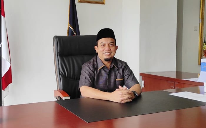 Ketua DPRD Kota Padang Muharlion.