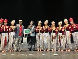 Karya Tari Bulek Kato dari Sanggar Titian Aka Tampil Memukau pada Penutupan FKI+ XIII   