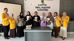 Tim Program Pengabdian UNP Berdampak 2026 saat berada di Kantor Wali Nagari Katapiang, Kecamatan Batang Anai, Kabupaten Padangpariaman. Tim mendampingi warga mengolah buah nipah menjadi selai, nugget dan bakso yang dikemas agar lebih siap dipasarkan